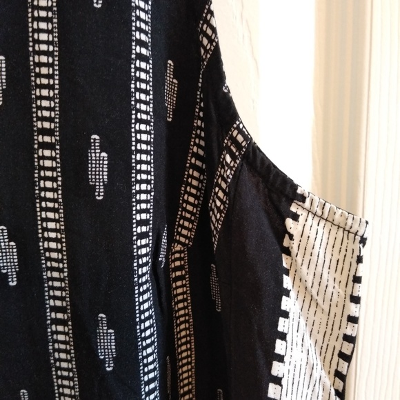 Boho Dress in Navy - - Picture 2 of 8